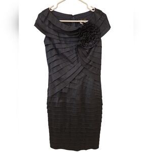 TADASHI SHOJI ROSETTE PLEATED COCKTAIL DRESS. DEEP NAVY BLUE. SIZE 4.